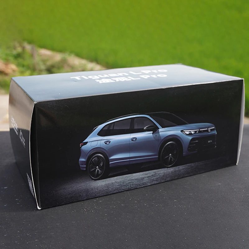 1:18 Scale Diecast Alloy SAIC Volkswagen Tiguan L Pro 2024 Toy Car Model Classics Adult Collectible Souvenir Gift Static Display