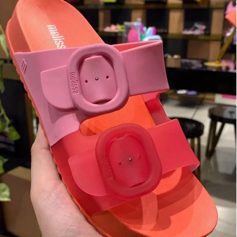 جديد 2025 صنادل نسائية من ميليسا رومانية مجوفة سميكة القاع وجه واسع شباشب صيفية رائعة مفتوحة من الأمام أحذية جيلي أحذية نسائية