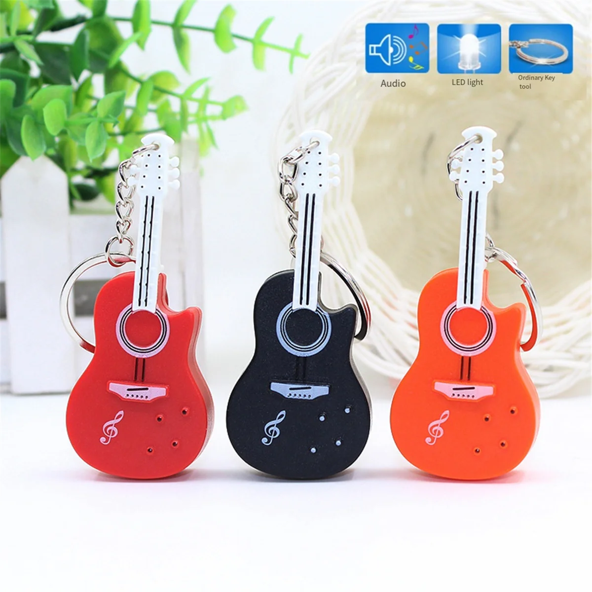 ONCE Red Violin Key Pendant, Keychain Pendant Accessories Led Light Keychain Violin Keychain Can