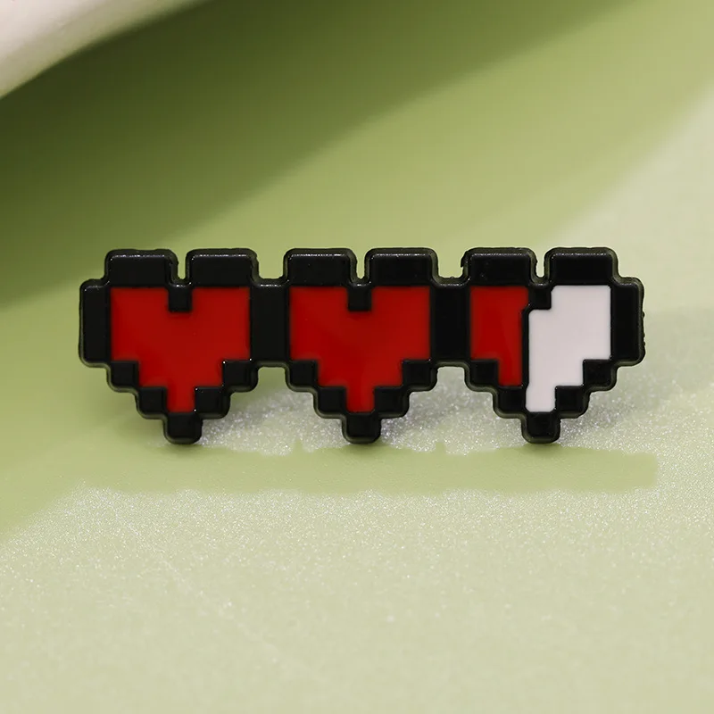 Retro Pixel Heart Enamel Pin Nostalgic 8-Bit Style Red White Heart Badge Minimalist Lapel Pin for Women Denim Jackets Backpacks