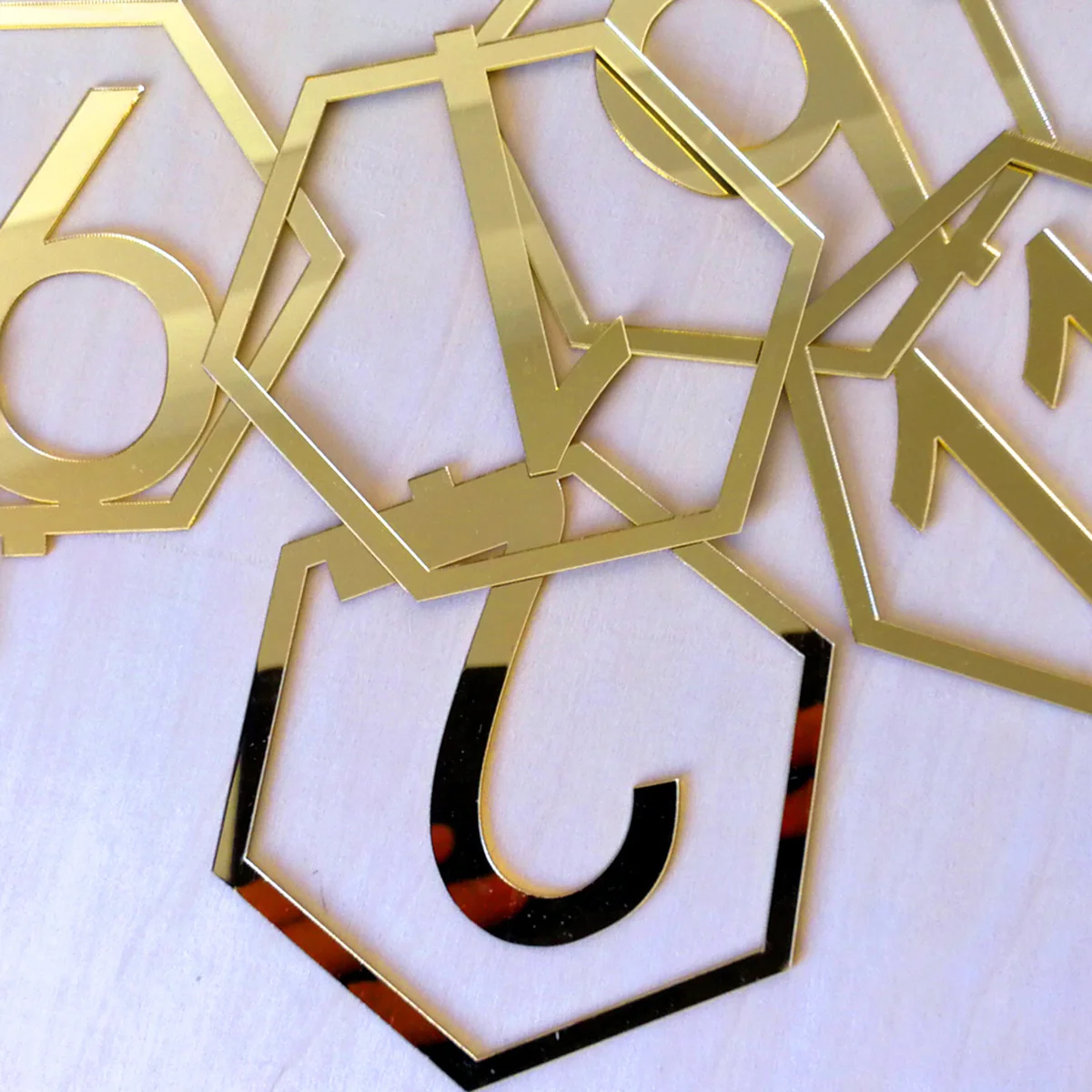 

1-20 Acrylic Mirror Wedding Table Numbers Silver Gold Stylish Precision Cut Wedding Centerpieces Number Cards Stand Table Decor