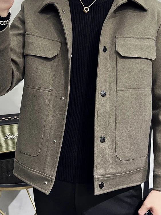 

Осенне-зимняя утепленная шерстяная куртка для мужчин: модная рабочая одежда с отложным воротником, стильная верхняя одежда для мужчин, создающая ощущение премиум-класса.