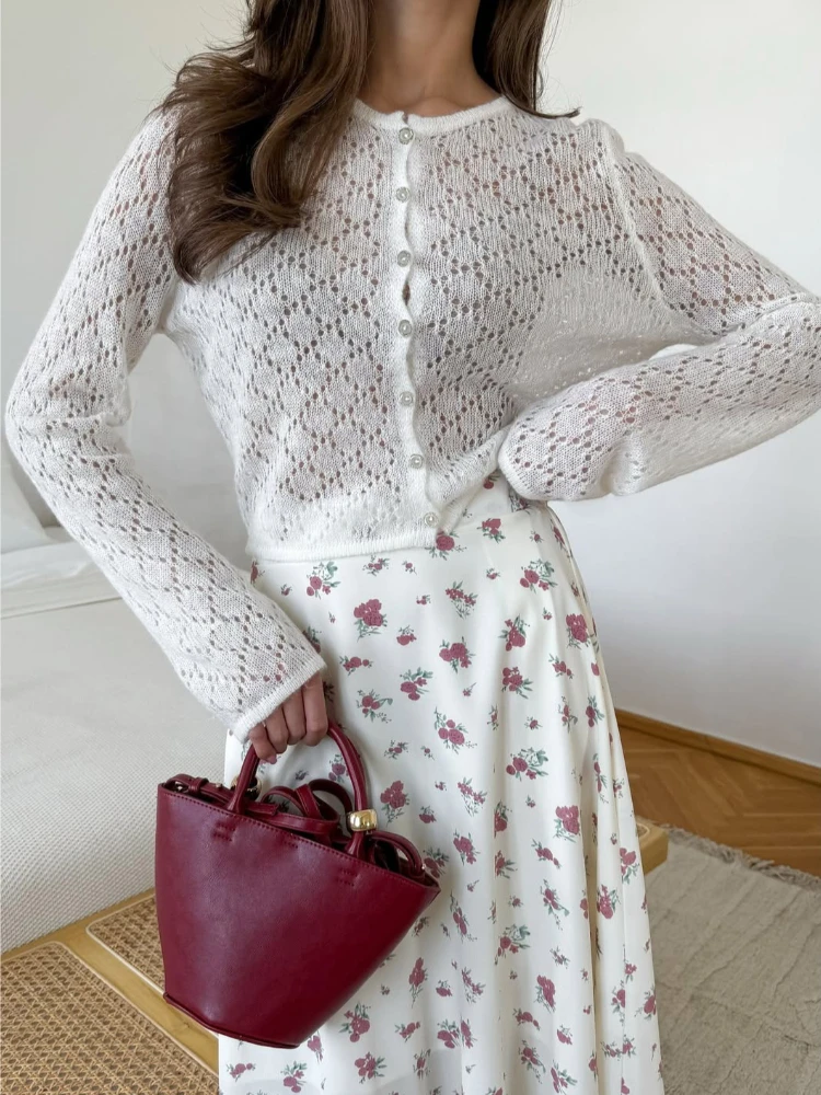 Tsiisd Casual Knitwear Hollow Out Cardigan Female See-Through Long Sleeve Cropped Top Loose Commuting Knit Cardigan Outwear New