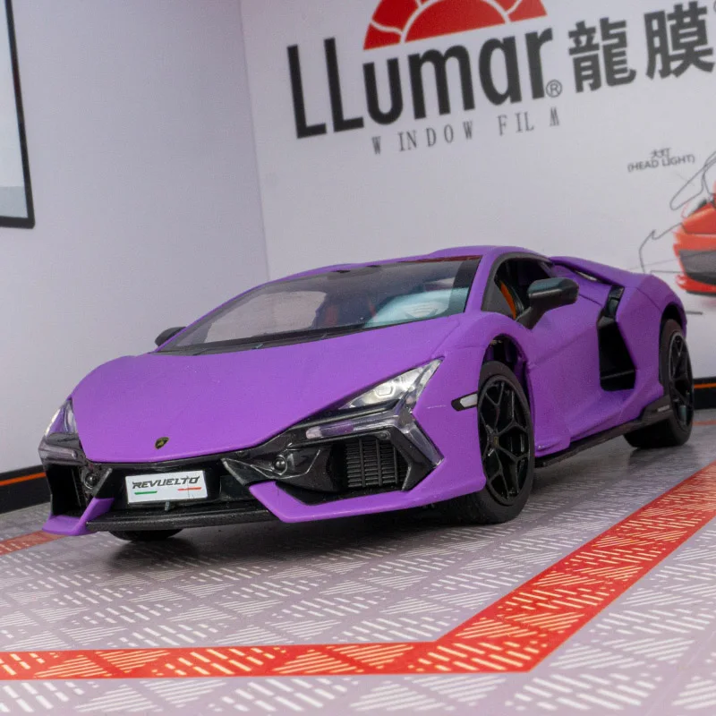 CCA 1:24 Lamborghini alloy car model doors on both sides that can be opened has sound and lighting functions fine workmanship