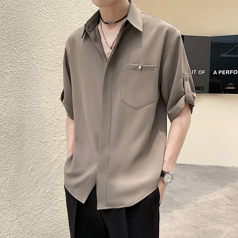 

Ice Silk Men's Casual Short Sleeve Shirt Half Sleeve Design Lightweight Summer Fashionable Loose Fit Button up Shirt