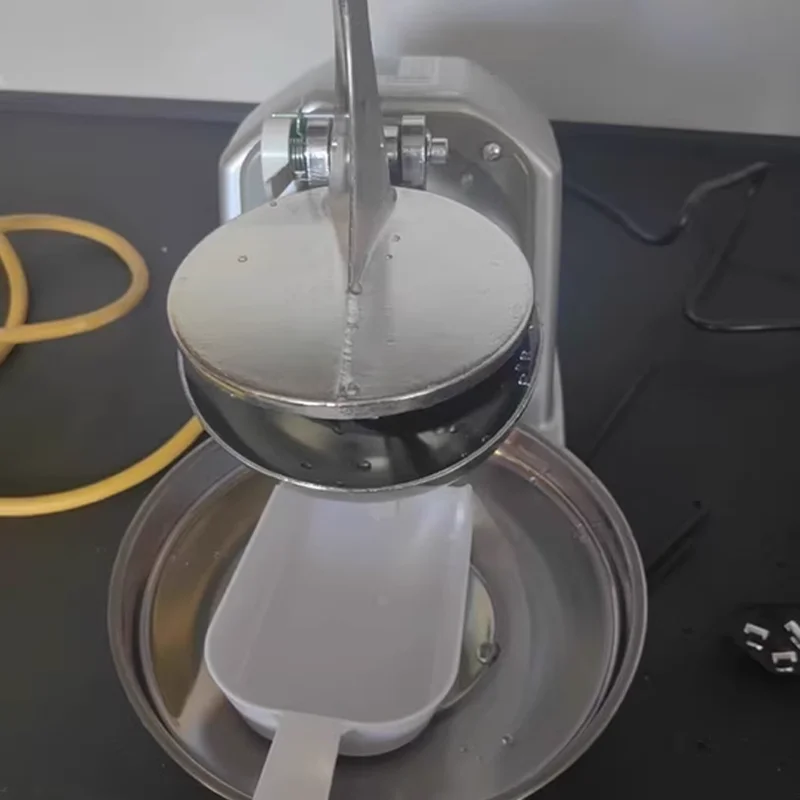 Professional Electric Ice Shaver Machine Large Capacity High-  efficiency Snowflake Shaved Ice Maker for Bubble Tea Shop