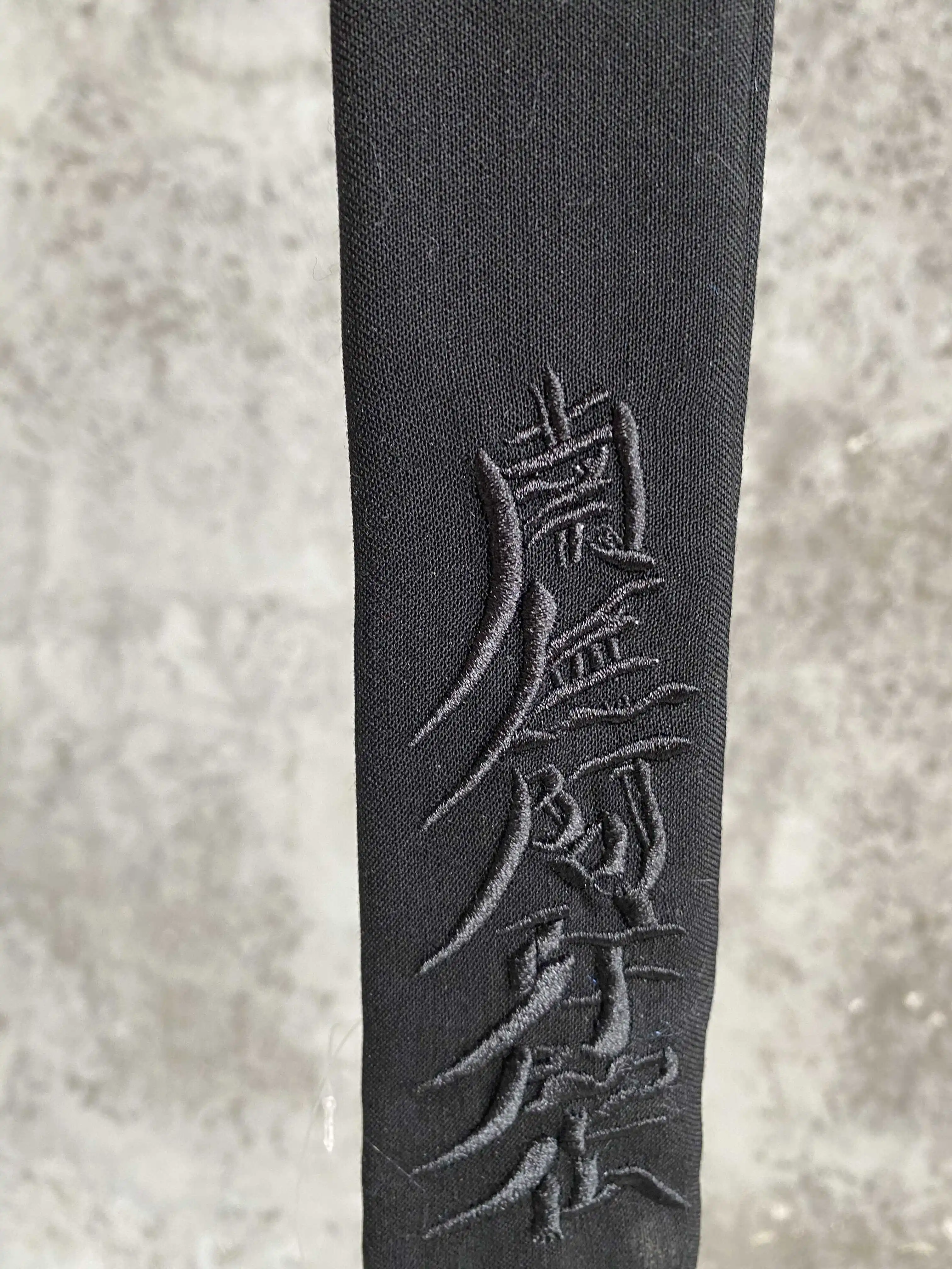 "Namo Amitabha Buddha wool embroidered tie for men and women, a niche Buddhist style, artistic and dark style.