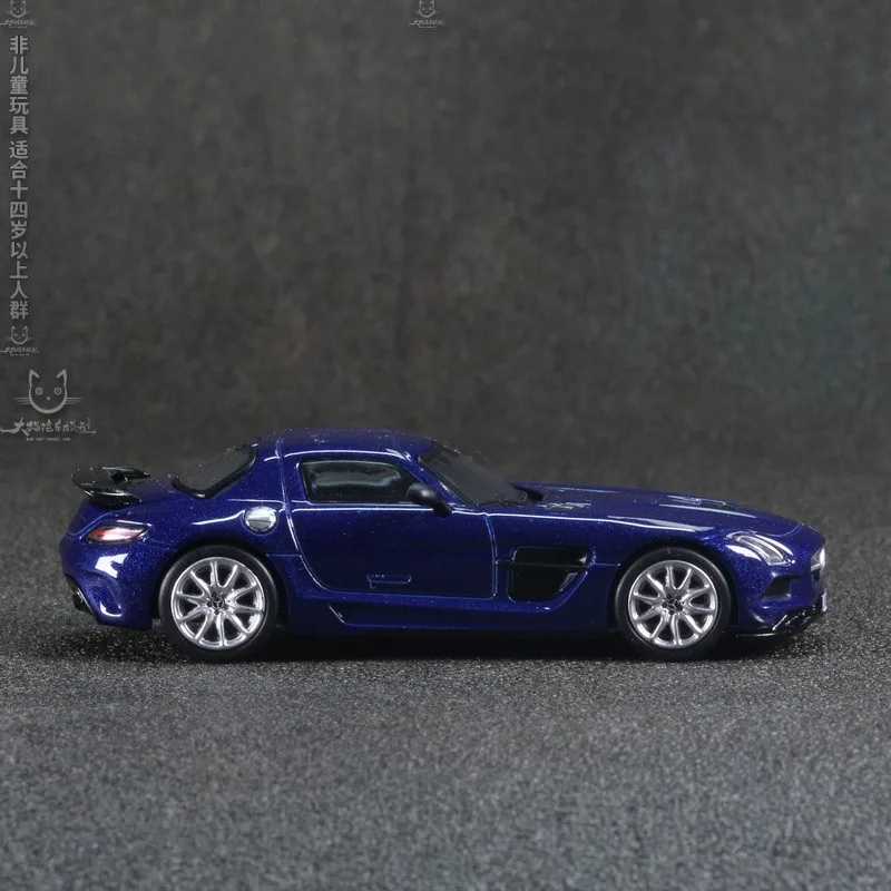 Tarmac Works 1:64 Benz SLS AMG Coupe สีดำ SHMEE150