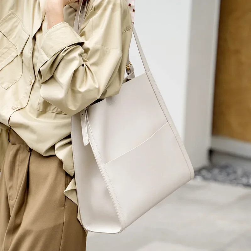 

100% Genuine Leather High-End Elegant Diaper Bag Solid Color Commuter Tote Bag For Mums Shopping Travel