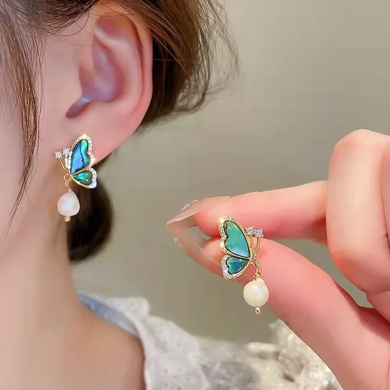 Super fairy temperament natural freshwater pearl stud earrings green abalone fritillary colorful butterfly earrings light luxury