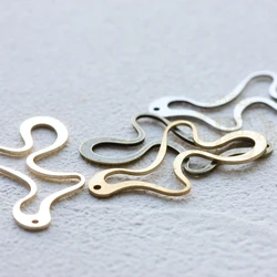 DIY Supply-Laser Cut Solid Brass Finding Link - Irregular 34x22mm (4541C)