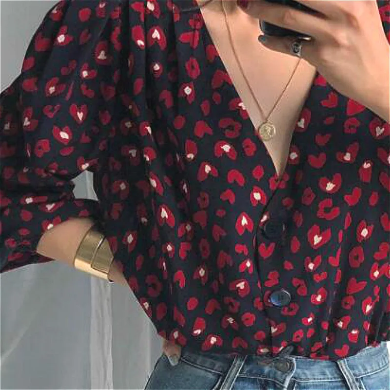 Shirts Women V-neck Retro Harajuku Ins Top Vintage Female Loose Kawaii Chic All-match Office Lady Teenagers Three Quarter Sleeve