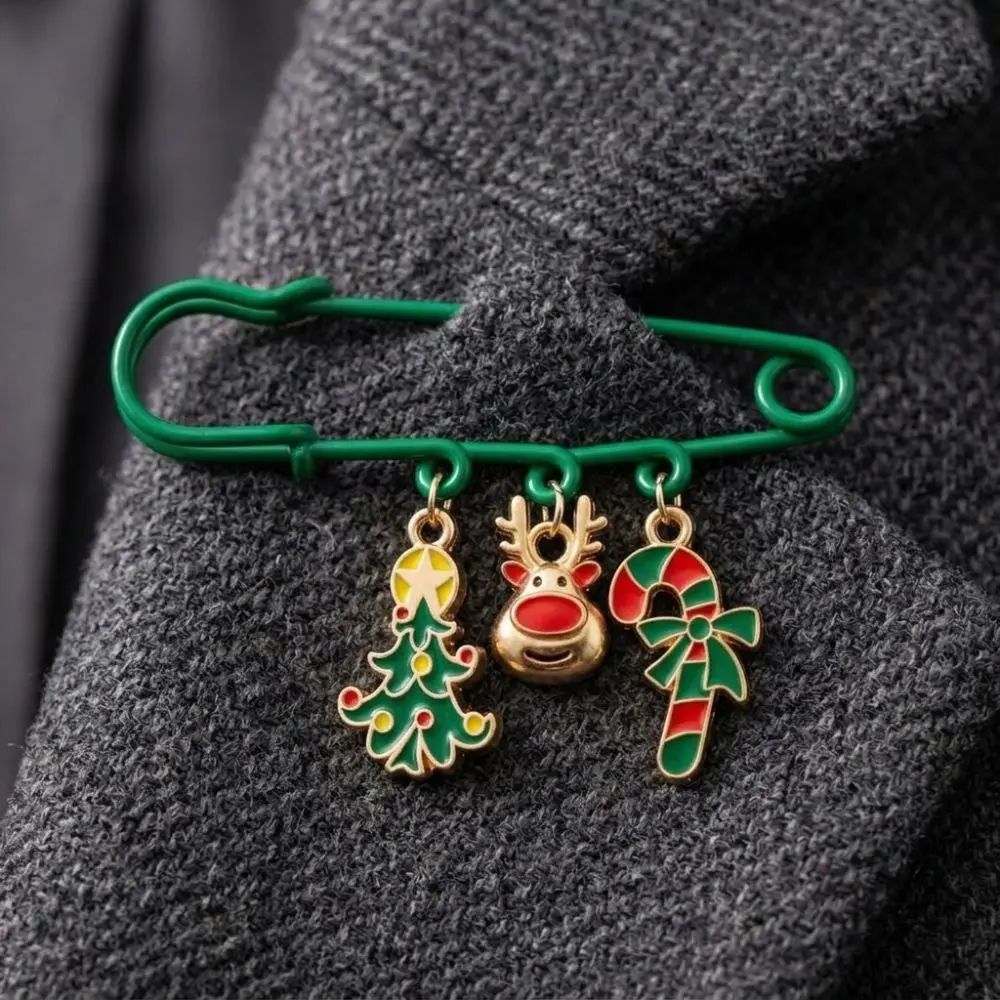Fashion Christmas Dangle Safety Pin Enamel Cartoon Reindeer Tree Charm Brooch Rust-proof Alloy Candy Cane Dangle Pin
