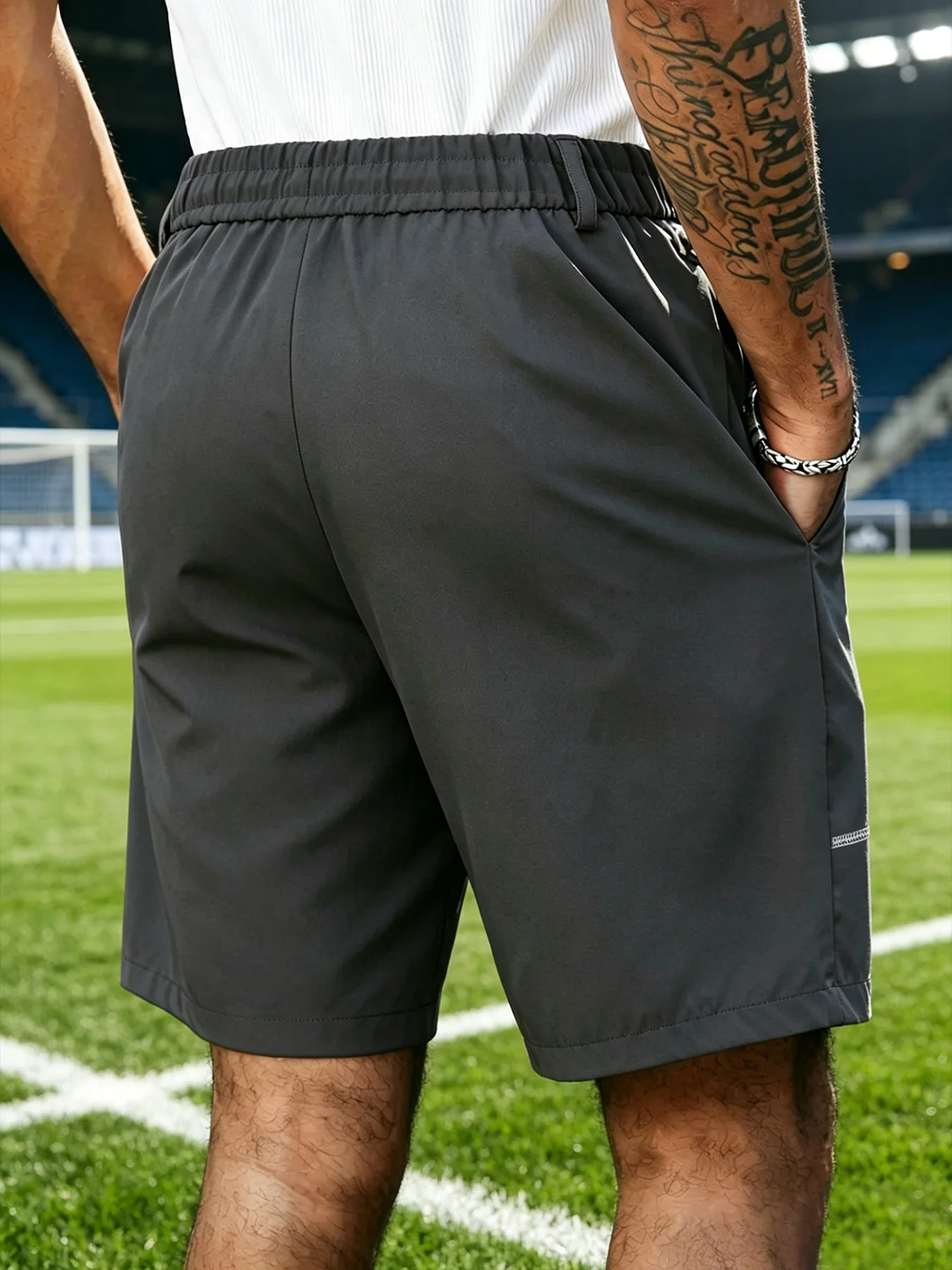 Men Solid Bermuda Shorts Curved Reflective Stripe Panel Quick Dry Shorts for Football Running Training Daily Street Wear