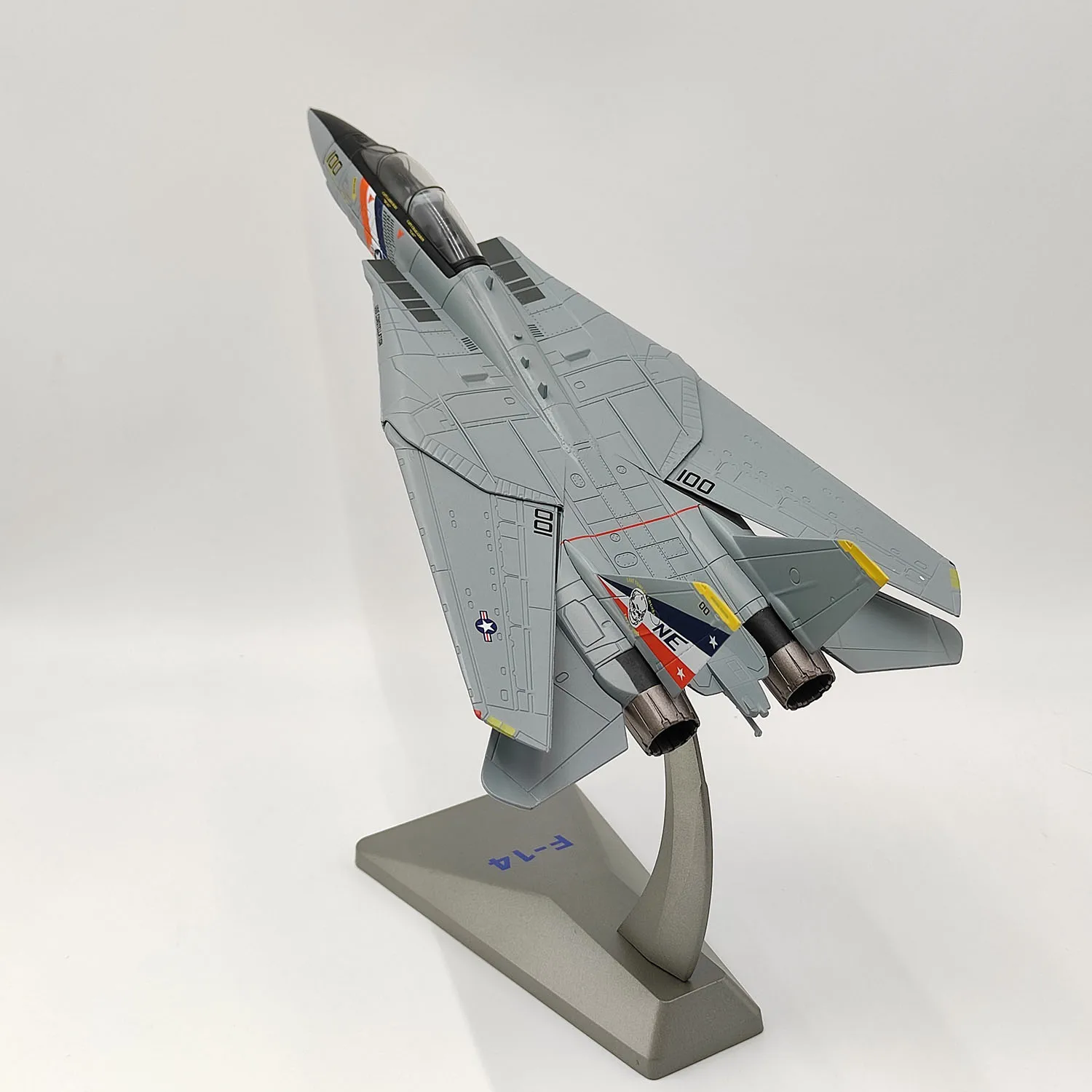 

Литой под давлением AF1 масштаб 1/72 F-14 мужской кот тигр-истребитель-VF-2 Bounty Hunter сплав модель самолета Коллекционная игрушка в подарок сувенир