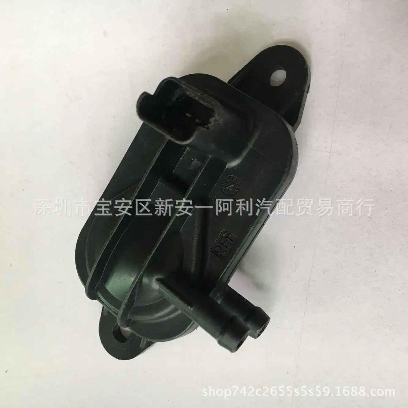 

PE604-5015, 504102810, diesel particulate exhaust pressure switch sensor