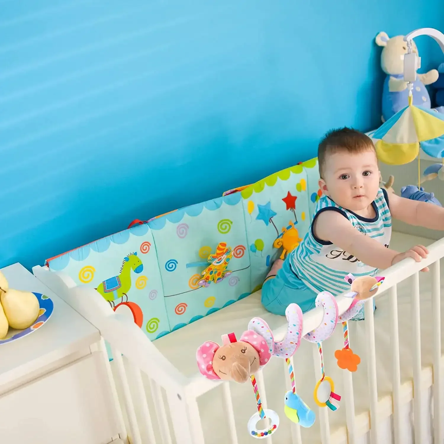 Zabawki do fotelika samochodowego Spiralna zabawka do fotelika dla niemowląt Zabawki do wózka dziecięcego Spiralna pluszowa zabawka do zawieszenia na łóżeczko do aktywizacji podczas podróży samochodem