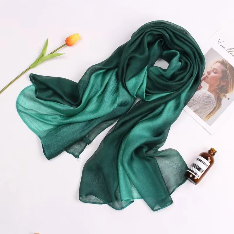 

100% silk The new style is good with a 185CM square scarf and scarf Holiday gifts for mom