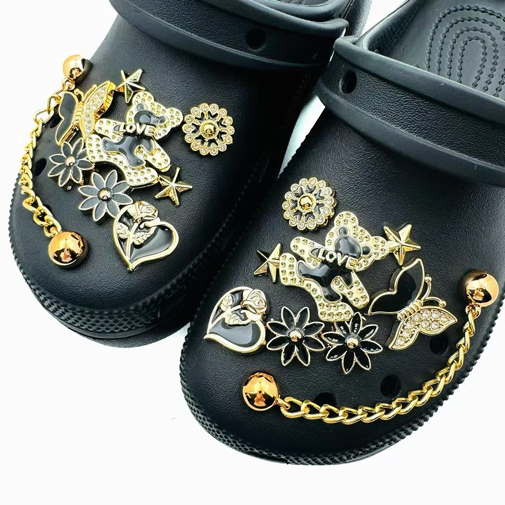 

18PCS Shoe Charms Set Accessories Hole Shoe Buckle Golden Bear Butterfly Chain DIY Shoes Decorations for Sandals Clogs Gift