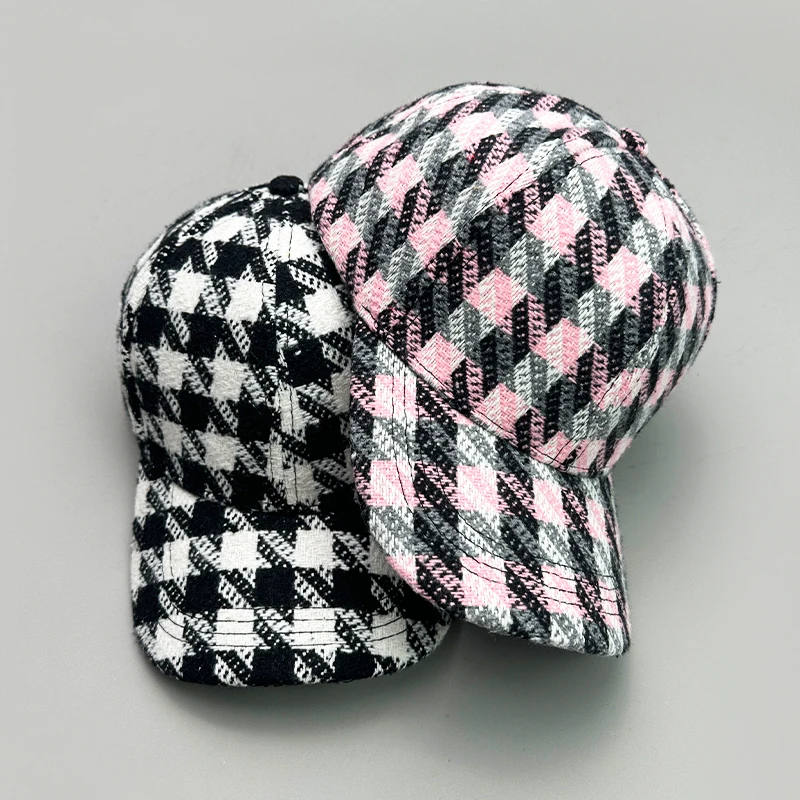 New Printed Check Flower Embroidery Baseball Hats Autumn and Winter Warm Men Women Color Blocking Fashion Versatile Retro Korean