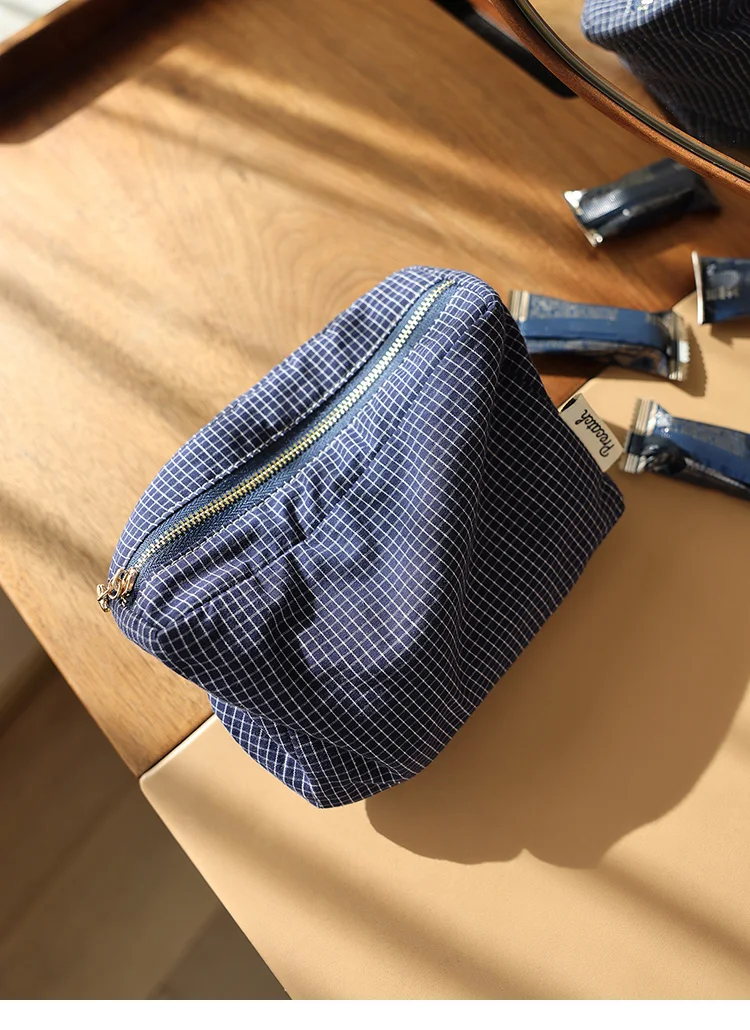 Kosmetiktasche aus kariertem Stoff mit Streifenmuster, quadratische, dreidimensionale Aufbewahrungstasche mit Reißverschluss, tragbare Reisetasche, Handtaschenfutter, Make-up-Tasche – Detail 3