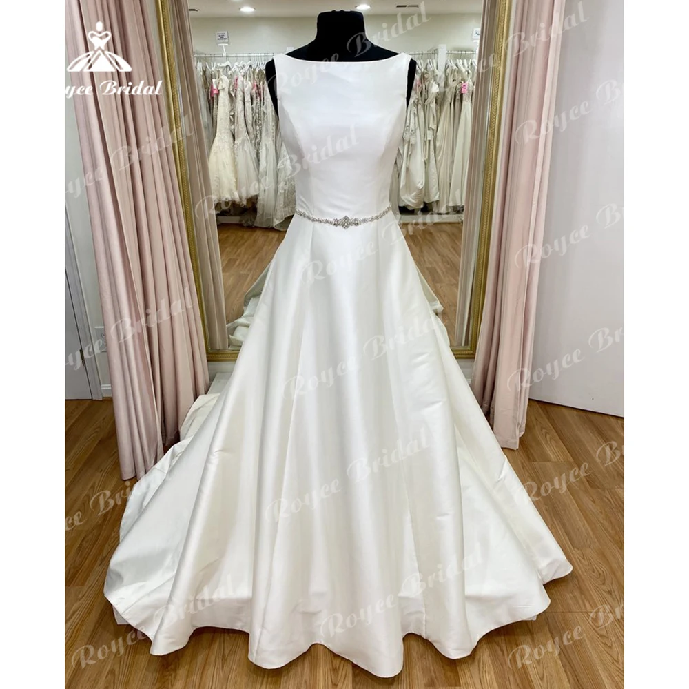 Cetim simples uma linha vestidos de casamento 2023 boho o pescoço sem mangas sexy aberto voltar botão cinto vestidos de noiva varredura robe de mariée