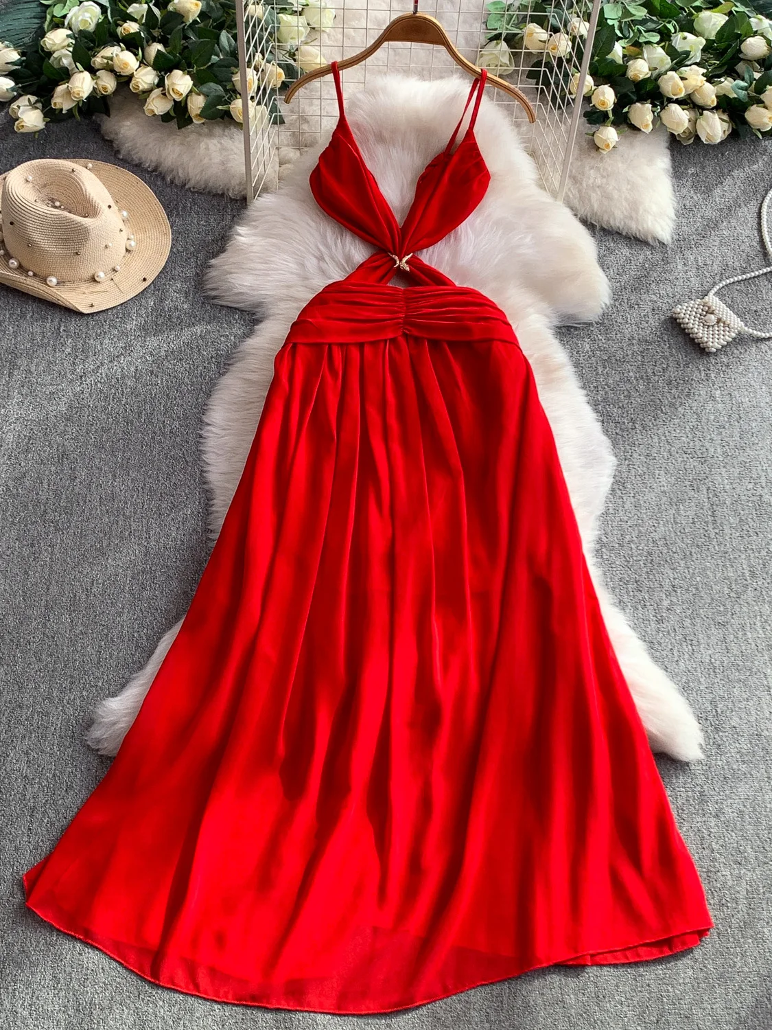 

Сексуальное женское летнее платье с V-образным вырезом и бретелями, приталенное, длинное, для пляжного отдыха, с высокой талией, с вырезами, А-силуэт