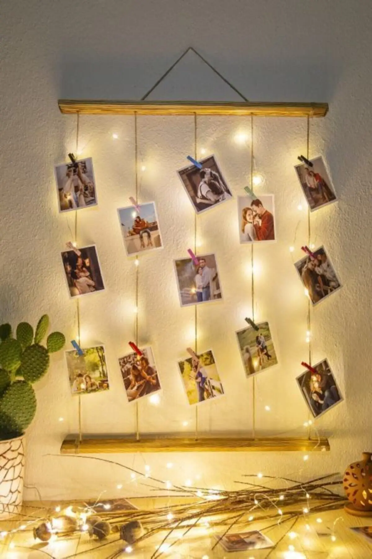 

Lighted Photo Hanger with Drawstring Clip, Led Memorial Wall, Wooden Photo Frame