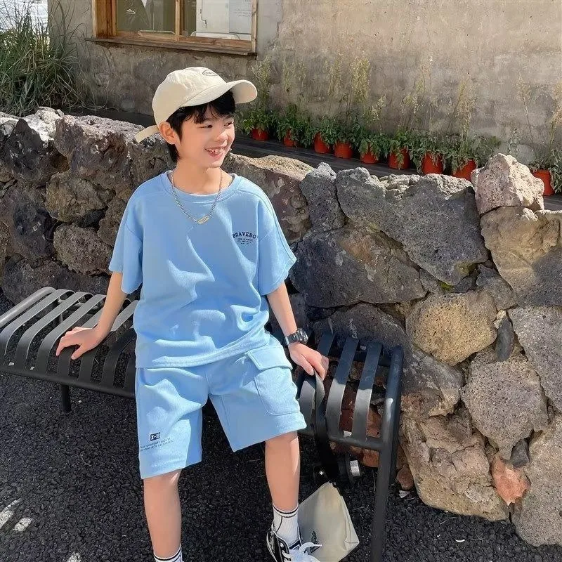 ملابس صيفية جديدة للأولاد رياضية كورية غير رسمية مكونة من قطعتين - طقم بلوزات وسروال قصير للأطفال