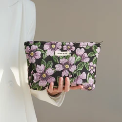 Purple Flower Women's Makeup Bag Large Capacity Cosmetics Skin Care Products Storage Bag Travel Toiletry Bag Handy Handy Bag