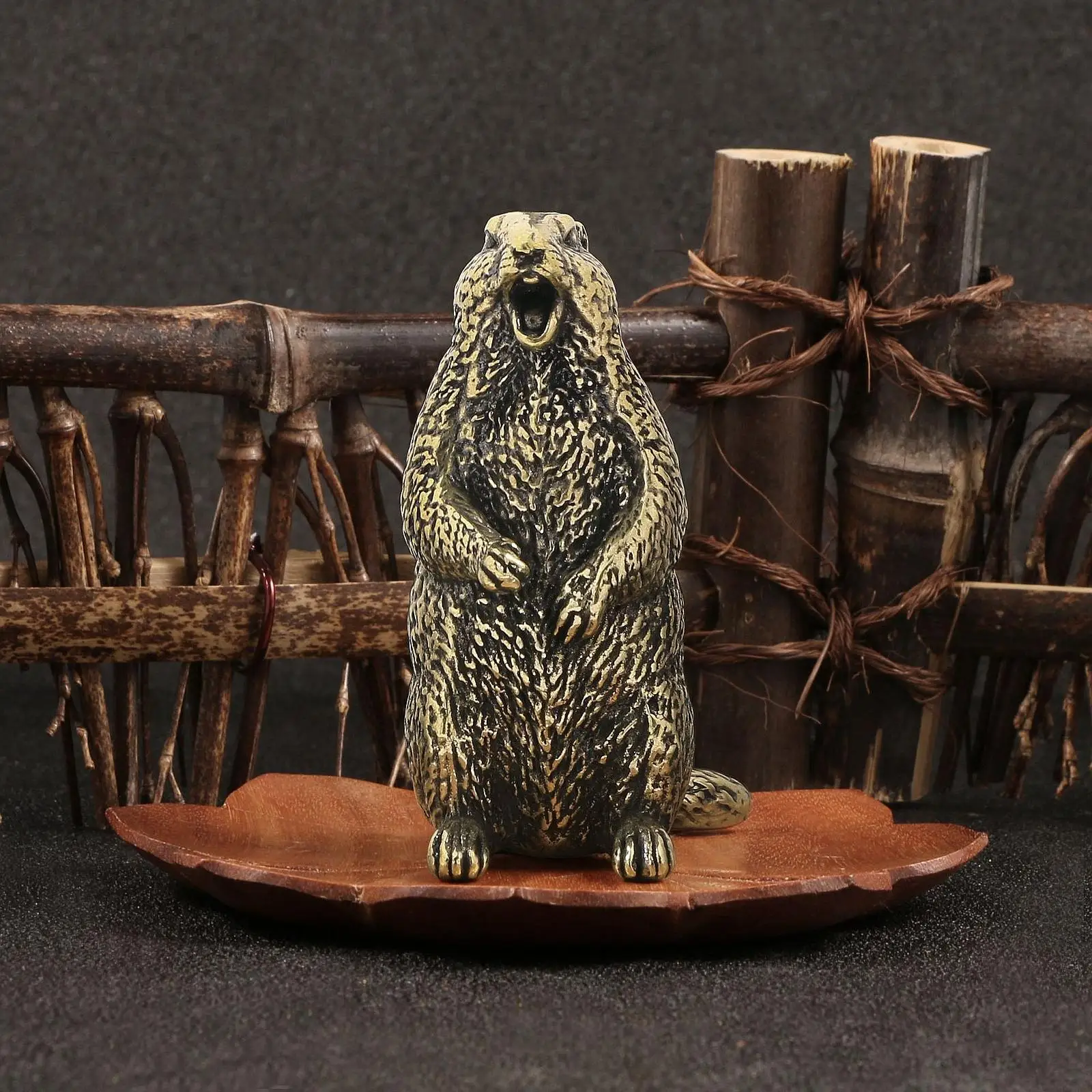 

Brass Groundhog Figurine Antique Fengshui for Living Room Office Decoration