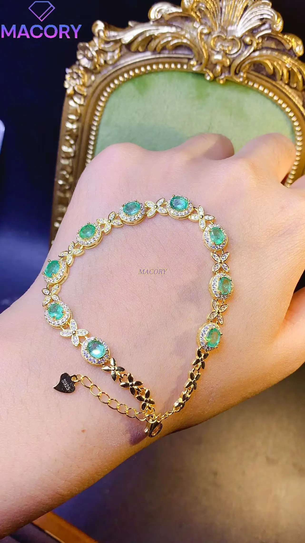 New emerald bracelet for women, made of 925 sterling silver, high-quality classic jewelry suitable for all types of people.