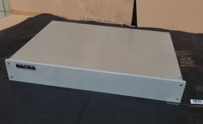 

Полностью алюминиевый профессиональный предусилитель NAGRA/шасси усилителя ЦАП/полностью алюминиевый корпус (430*60*306 мм)