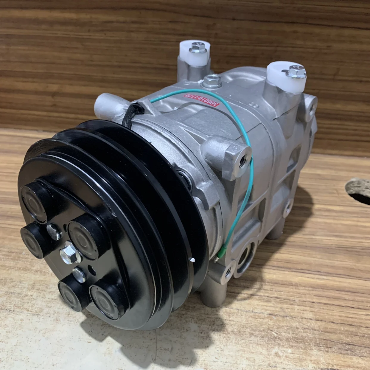 

DKS-32C Compressor Bus Medium Bus Air Conditioning Compressor Air-Condition Pump Cold Air Pump