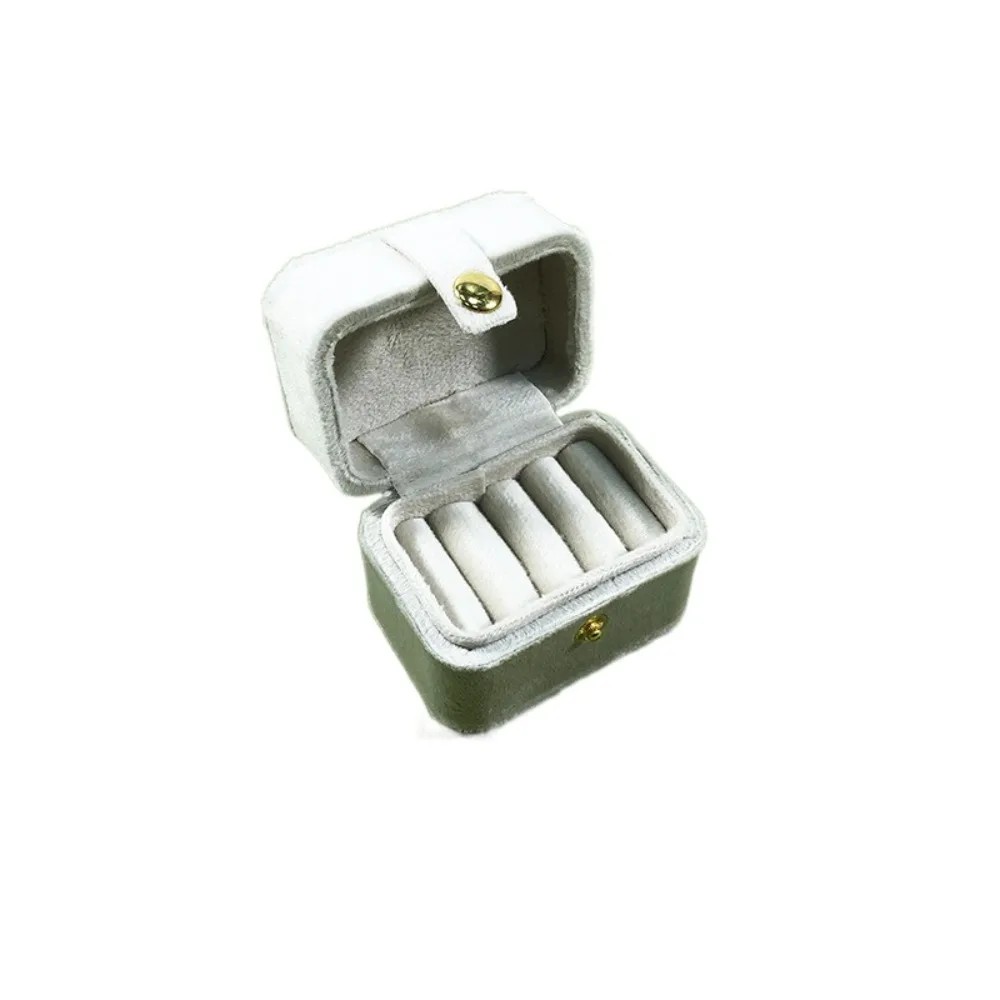 

Portable Luxury Velvet Rings Holder Wedding Anti-collision Rings Bearer Box Proposal Square Rings Display Case Gifts