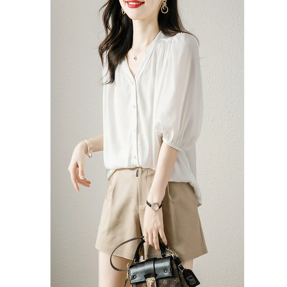 LOUIS YAO V-neck Chiffon Shirt 2025 Summer Fashion Commuter Simple Solid Color Loose Seven Sleeve Shirt Women's Shirt