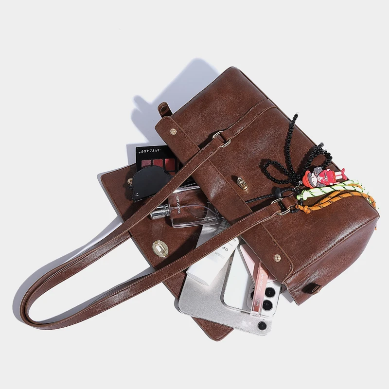 England Style Pillow Bags For Women Luxury Designer Handbags Purses 2024 New In PU Imitation Cow Leather Lock Underarm Shoulder image 5
