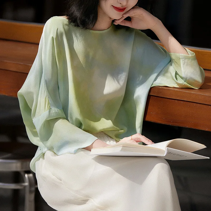 Camicia in crêpe de Chine di seta fiorita con inchiostro T-shirt girocollo stampata Top Hangzhou Purpleflower Holly Leaf Estate da donna