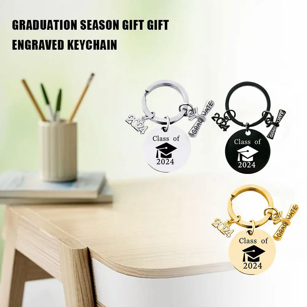 Stainless Steel Keychain Pendant Graduation Ceremony Gift Ouvenir Badge Hat Keychain Graduation Class Keychain Bachelor M0V7