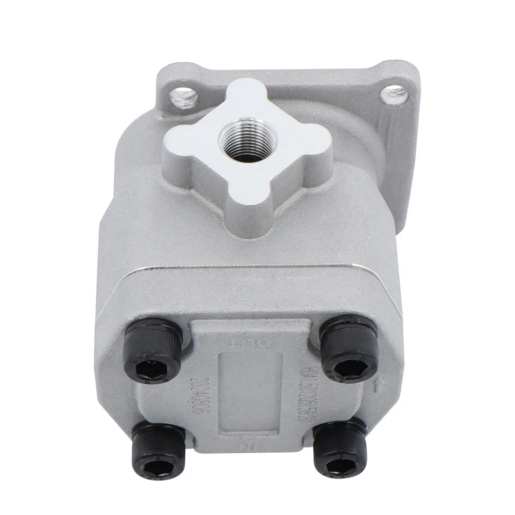 Hydraulic Pump 67211-76100 67211-76102 For Kubota B4200D B5100E B6100D B7100HST F2000ELW Engine Spare Part