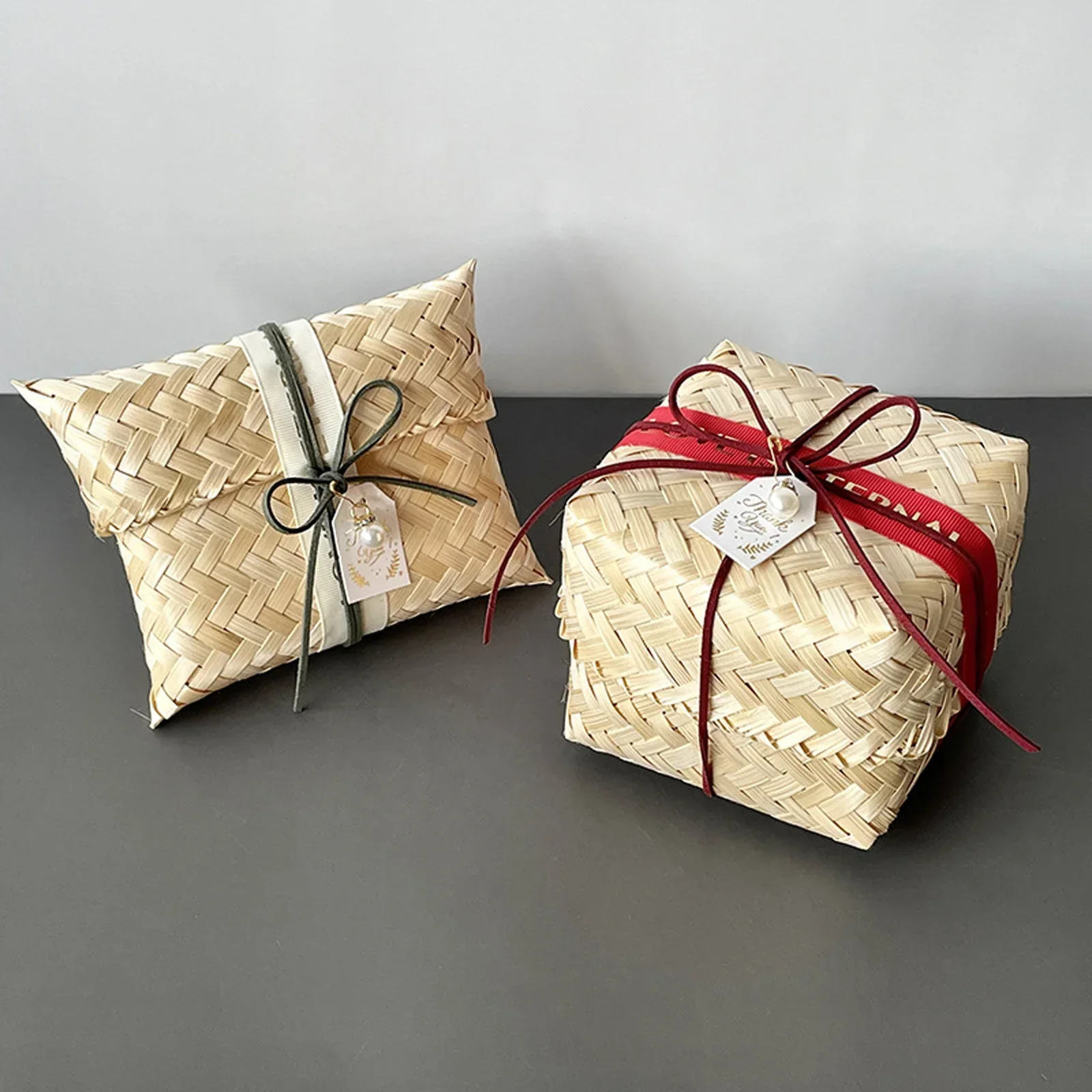 Gift Basket Bamboo Baskets Souvenir Box Souvenirs Braided Traditional Craft For Wedding Beautiful With Cover Handmade