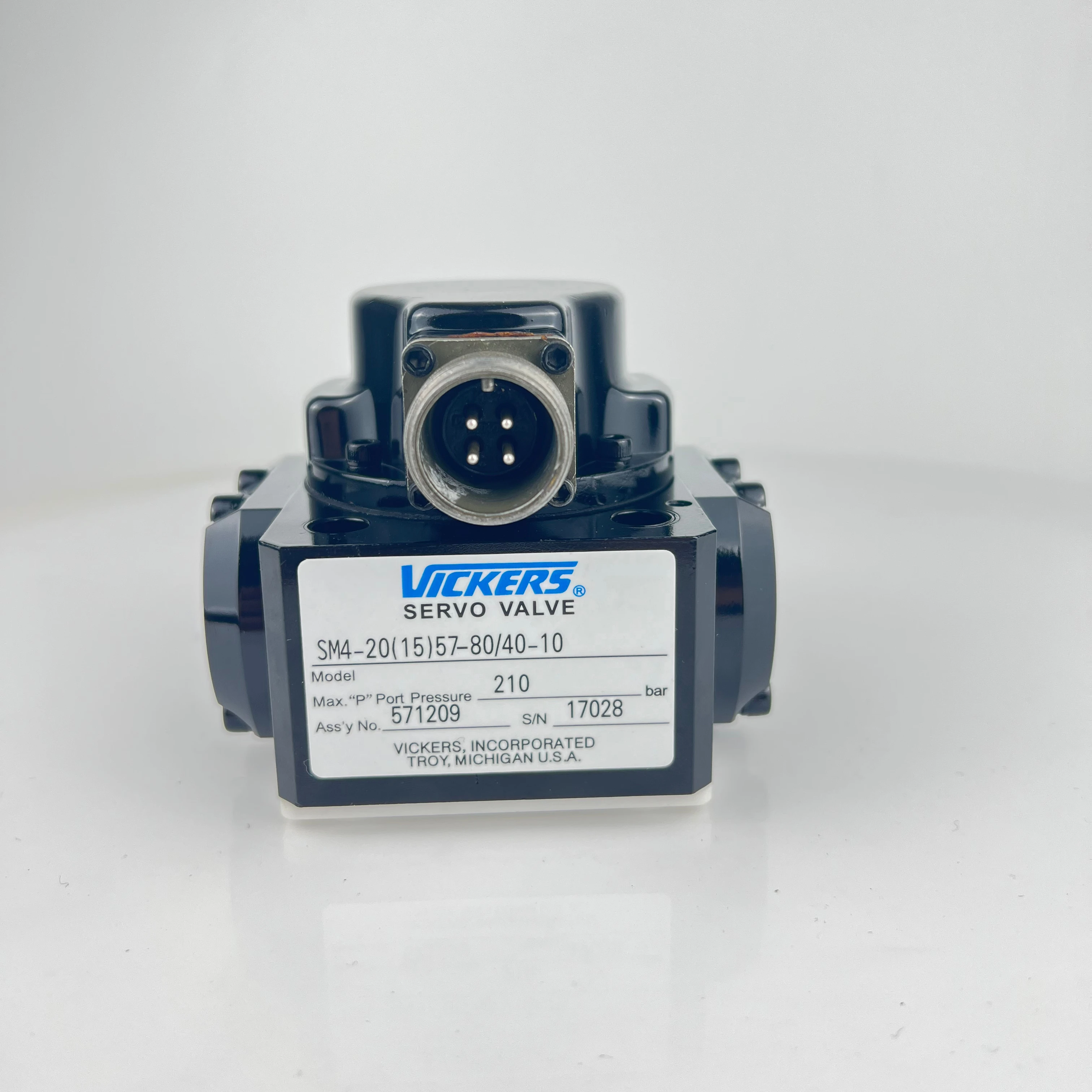 

New original SM SM4 SM4-20 SM4-20(15) Servo Valve SM4-20(15)57-8040-10-S182