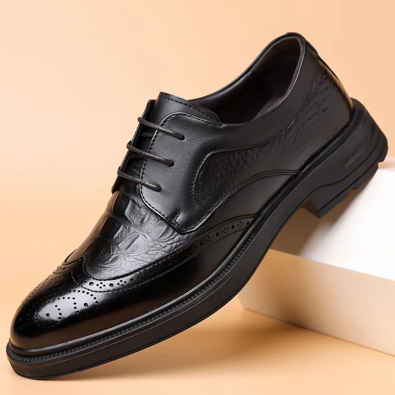 

Korean Solid Color Cow Leather Shoes for Men Spring Summer New Lace Designer Brogue Shoes Man Fashion Business Casual Shoe Male