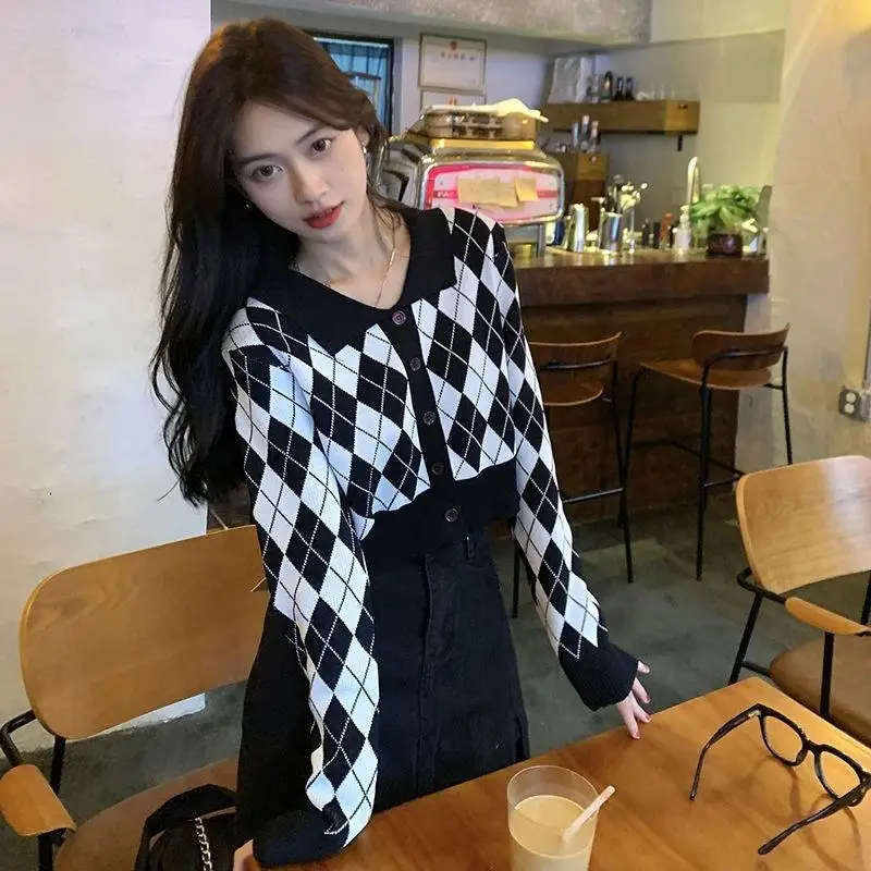 Cute Summer Harajuku Cardigans Female Sweaters Knitted 2024 Trend Cropped Cardigan for Women Fashion Tops Plaid Kawaii Sweater