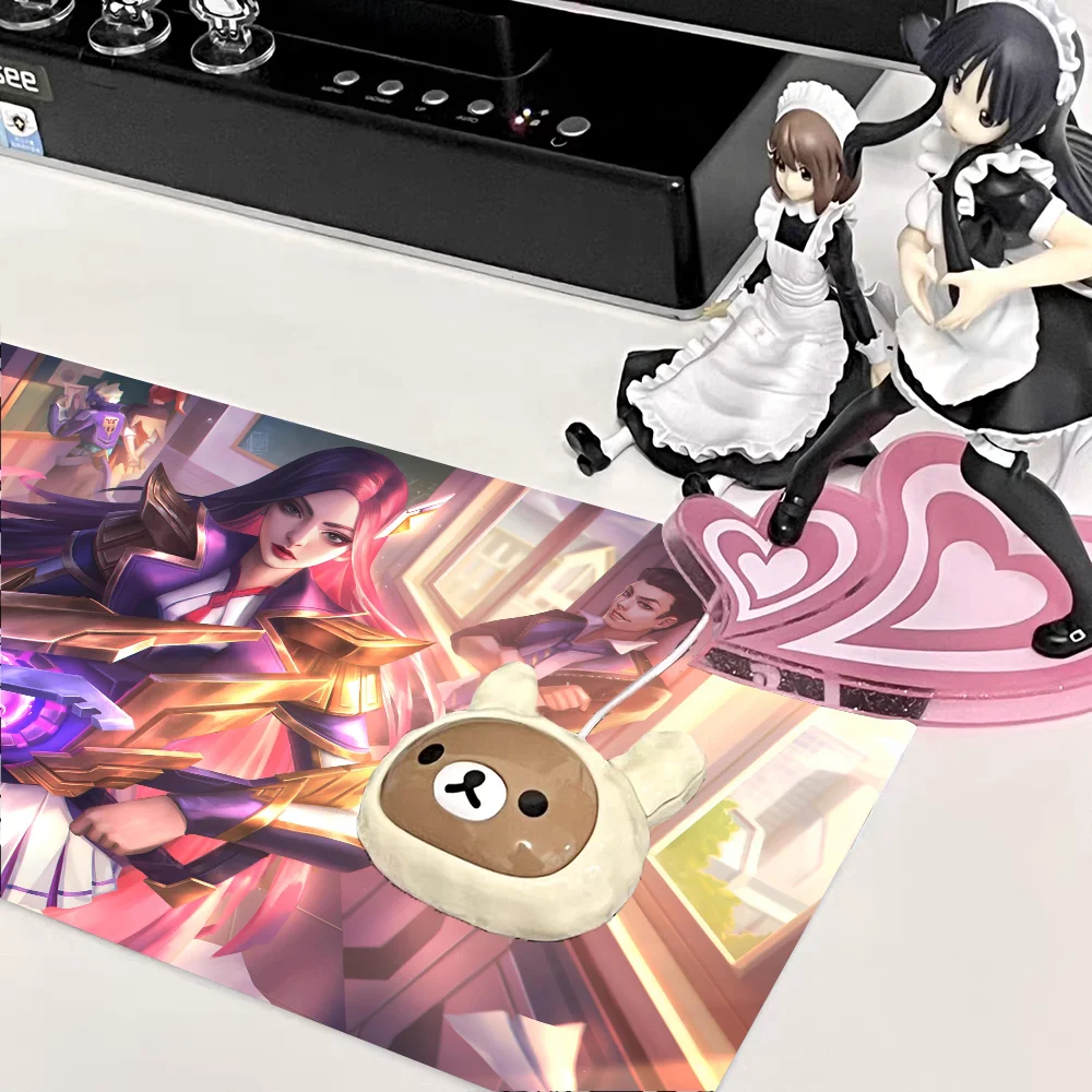 Caitlyn Kiramman Non-slip Mouse Pad Suitable For Office Computers Laptops E-sports Game Desk Mats XXL Keyboard