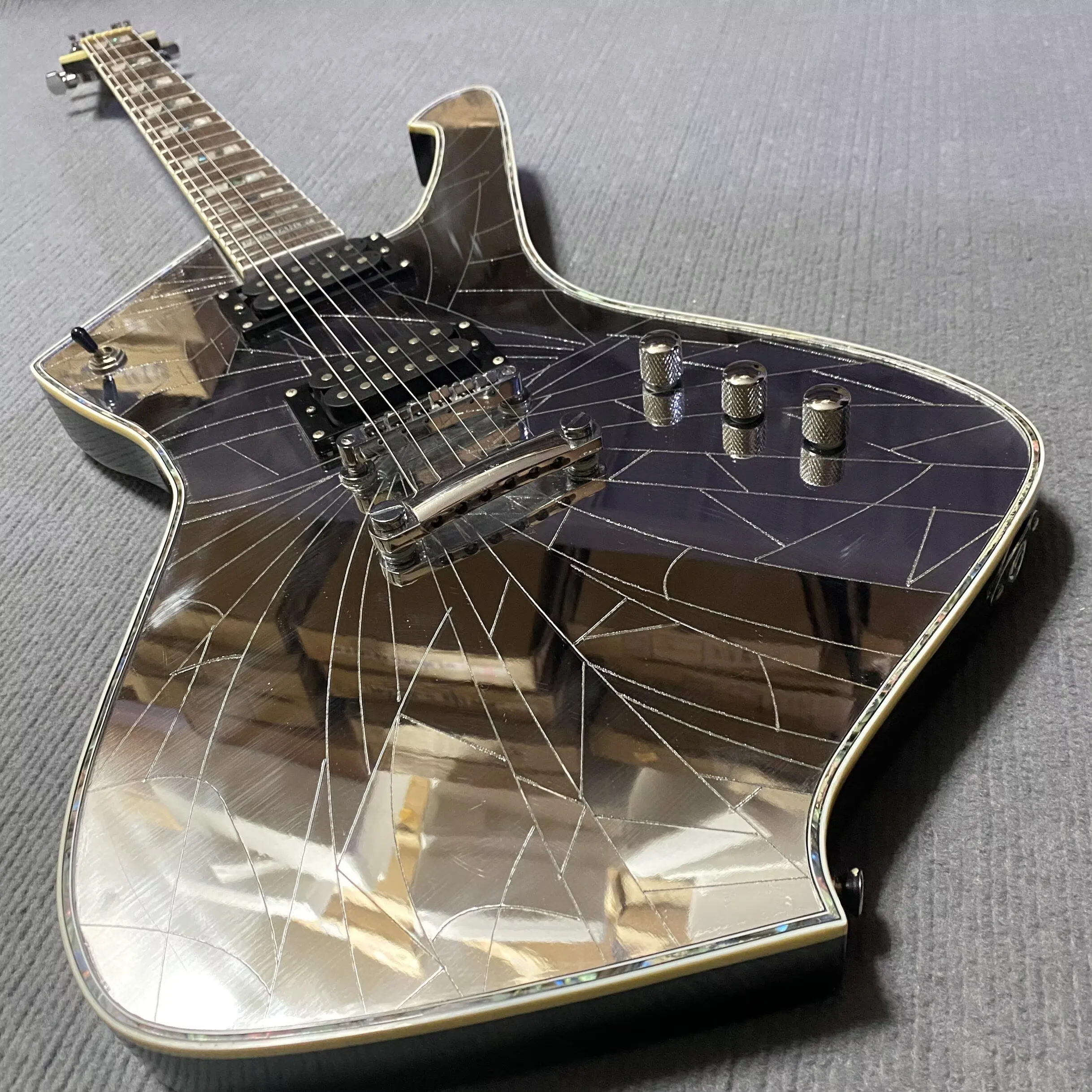 Purple Mirror Electric Guitar  Real pictures, electric guitars in stock, fast delivery within 48 hours, no need to wait, real vi