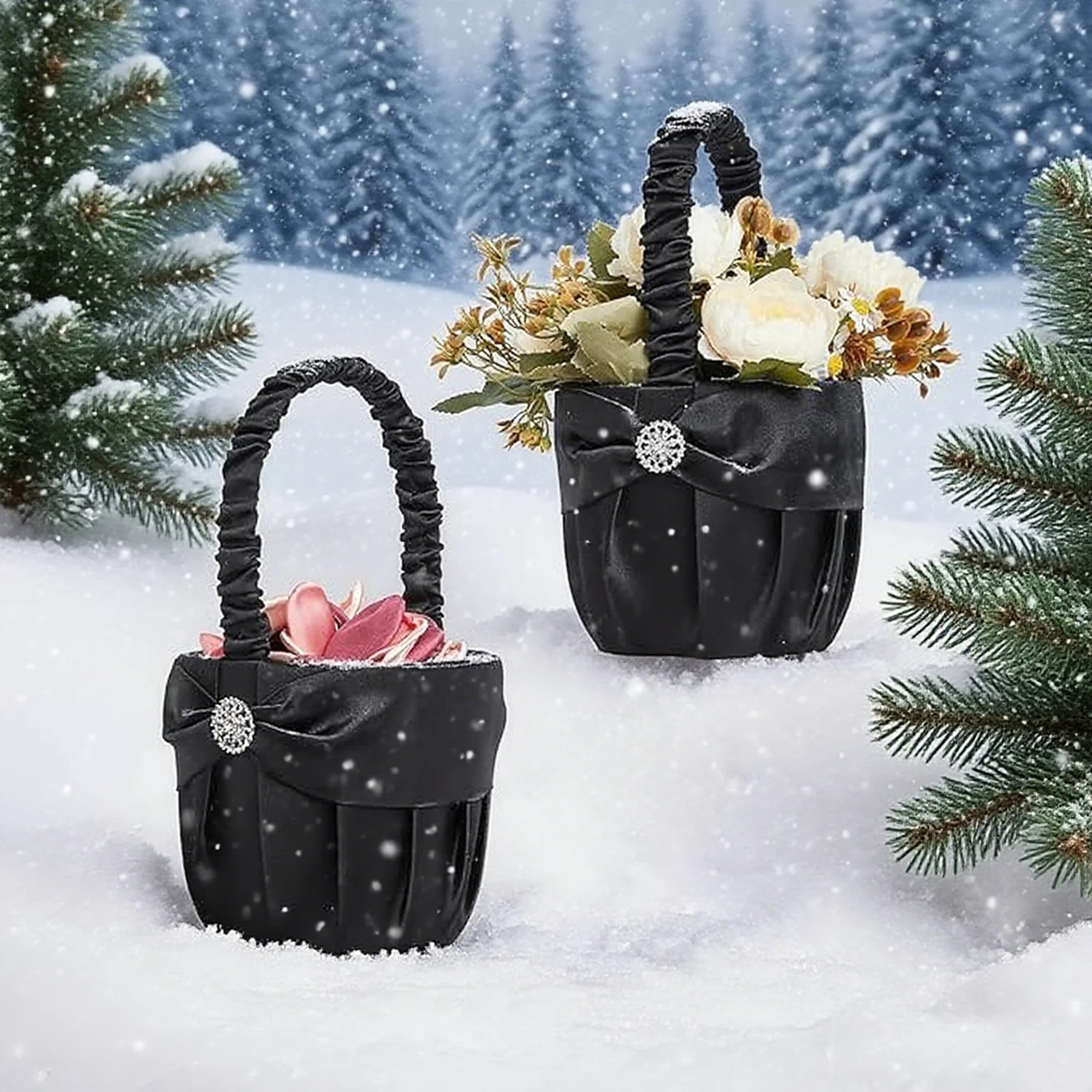 ตะกร้าสาวดอกไม้สีขาวหรูหราพร้อม Rhinestones ประกายและที่จับสําหรับตกแต่งงานแต่งงาน