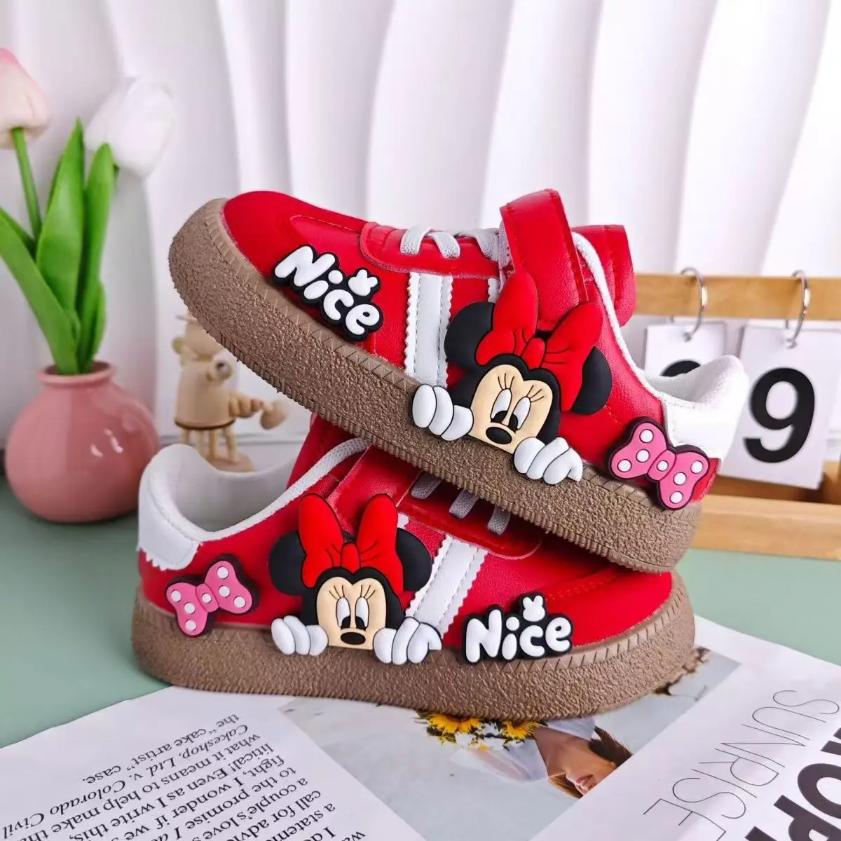 

Детские кроссовки Disney Minnie, весна 2024, дышащая кожаная обувь для девочек, повседневная и школьная одежда
