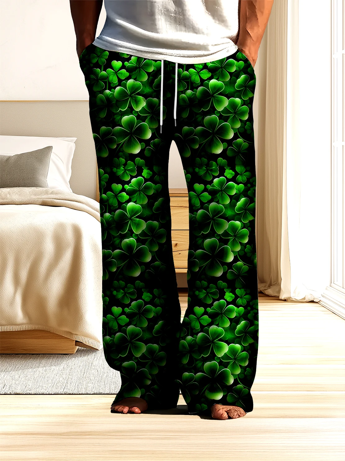 

Four leaf clover pattern 3D digital printed men's pants, fast drying and non fading comfortable casual loose pants.