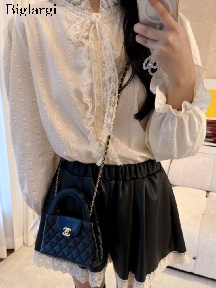 

Autumn Shirts Women Lace Patchwork Sweet Embroidery Fashion Ladies Blouses Korean Style Loose Woman Shirt